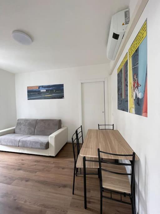 L'Etrange Rendez-Vous Tome 1 Apartment กาโรนา ภายนอก รูปภาพ