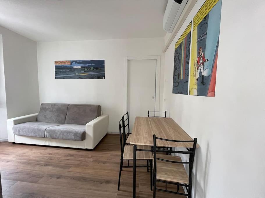 L'Etrange Rendez-Vous Tome 1 Apartment กาโรนา ภายนอก รูปภาพ